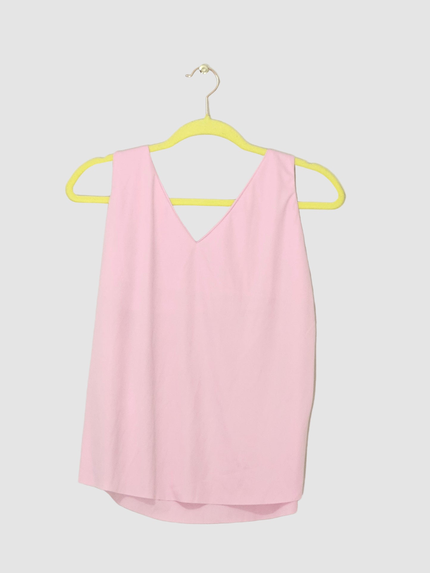 Sleeveless V-neck